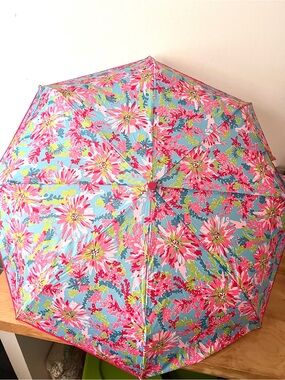 lilly pulitzer patio umbrella Compact Travel Umbrella, Seaing Things Let every rainy day feel like a walk by the shore with our travel umbrella Lightweight Umbrella Outdoor Umbrella Lilly